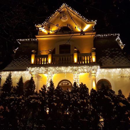 Luxury Boutique Andreevskiy Lviv Exterior foto